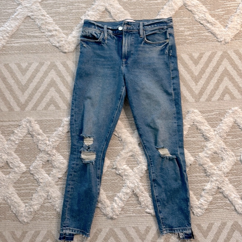 Super cute crop skinny jeans! Barely worn!